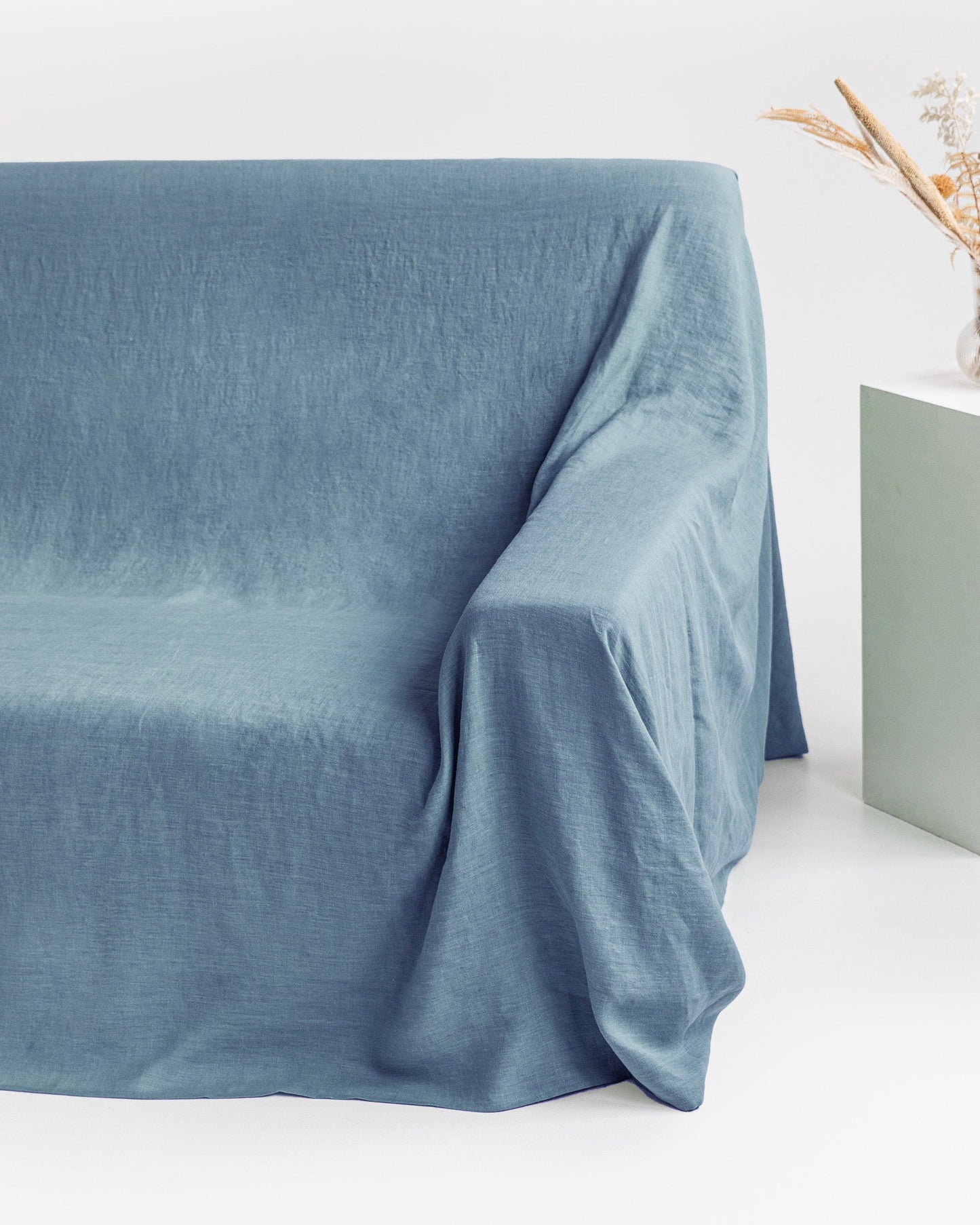 Linen couch cover in Gray blue