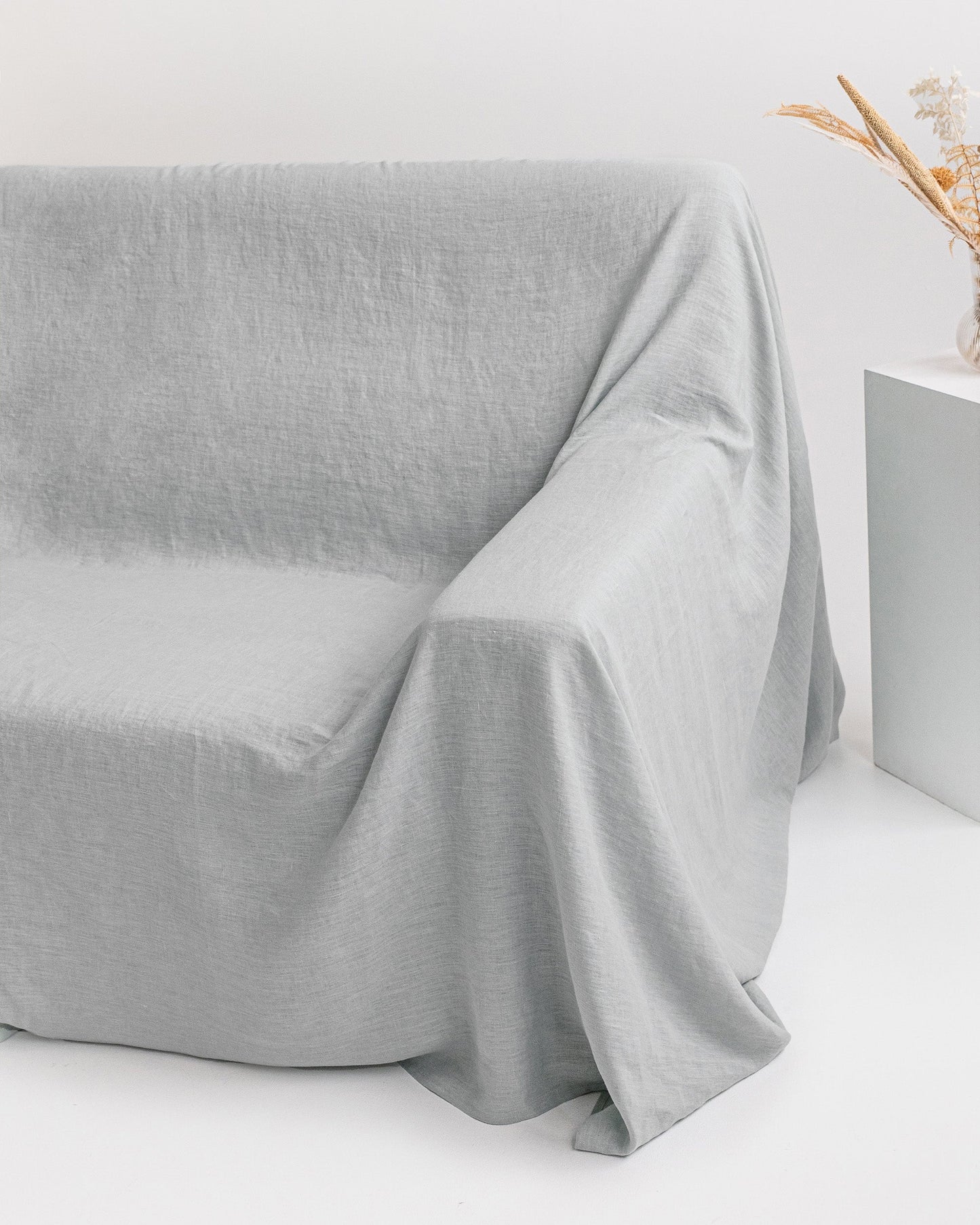 Linen couch cover in Light gray