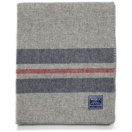 1 Cabin Wool Throw  -  Heather Gray/Navy/Red
