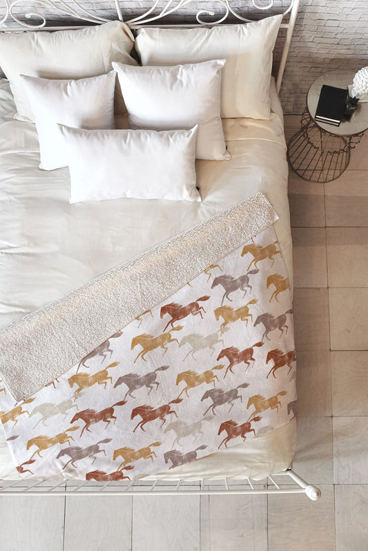 Wild Horses Fleece Throw Blanket (DS) DD